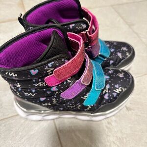 Light up snow boots Skechers
